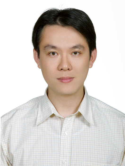 周姜廷老師個人照片圖片
