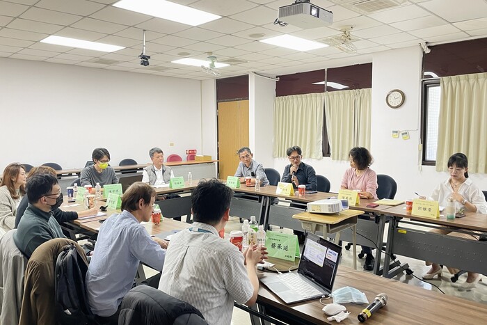 智慧建康照護人才培育中心與工研院交流會議圖片