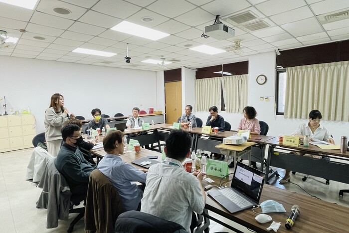 智慧建康照護人才培育中心與工研院交流會議圖片