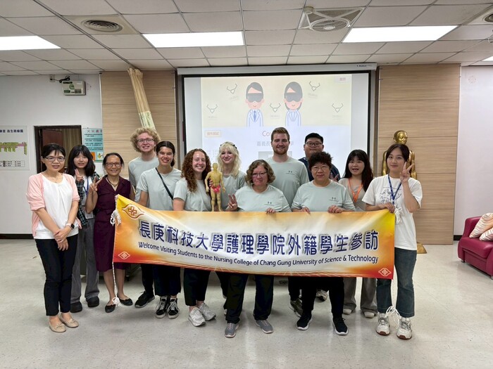 嘉義護理系參訪合照圖片