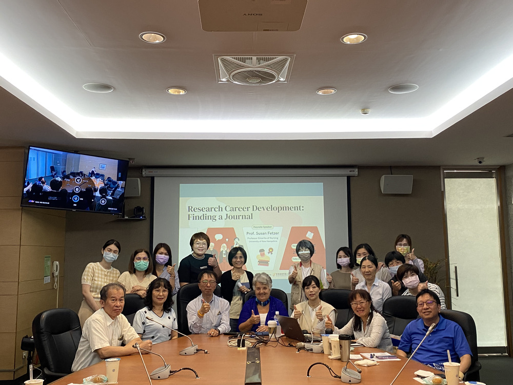 Research Career Development: Finding a Journal引導師生如何根據研究主題選擇合適期刊，介紹論文投稿流程、審查回應技巧與拒絕稿件處理策略，提升投稿成功率